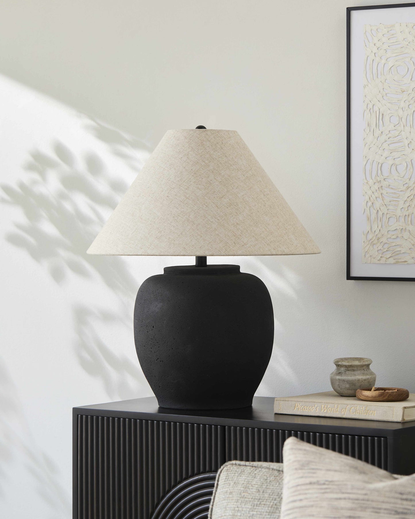 Gurgurnica Beige Table Lamp-4