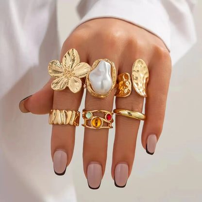 A New, Fashionable And Exaggerated Baroque imitation Pearl Retro Floral 6-piece Open Women's Ring set From Europe And America, S