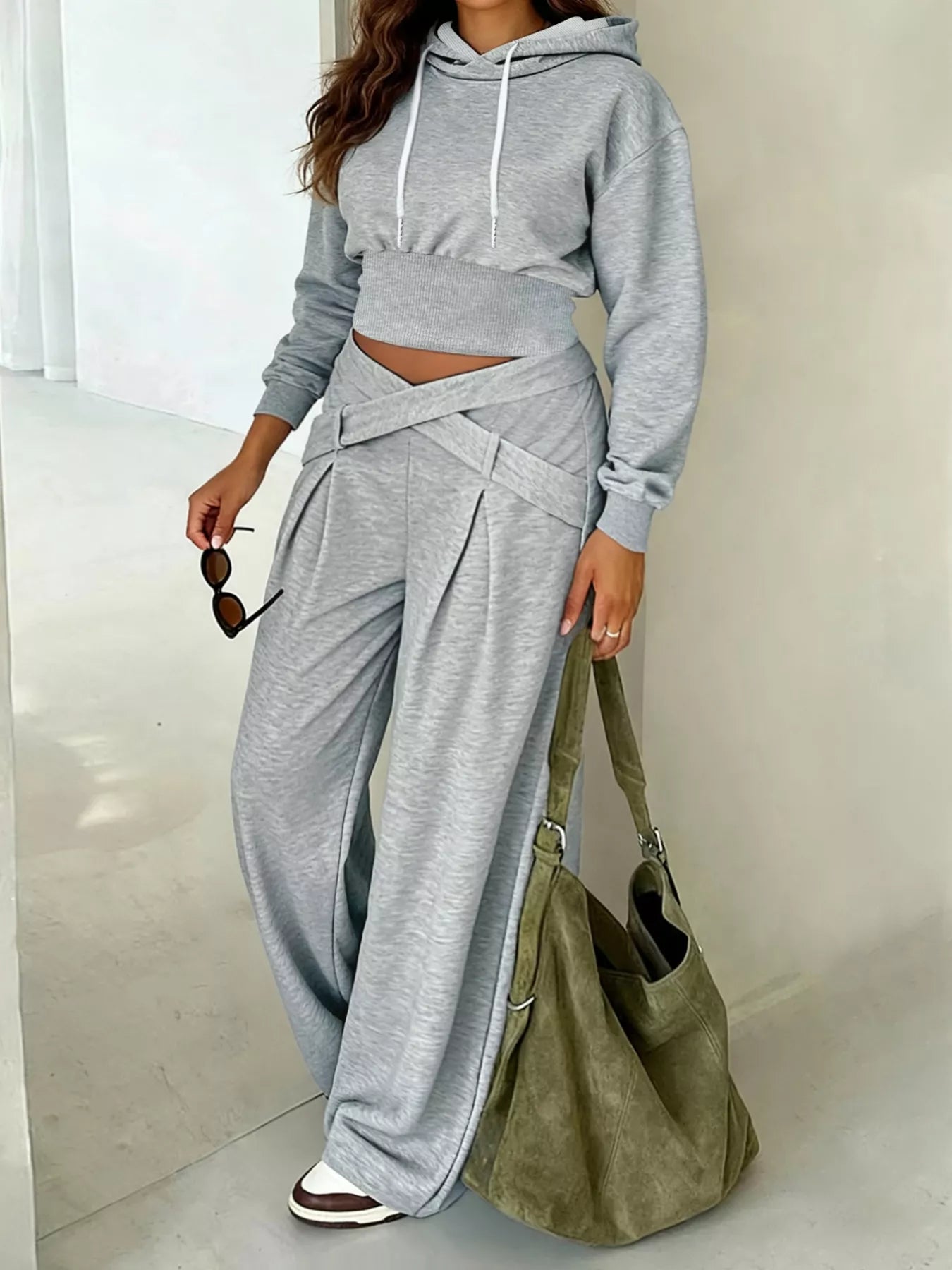 Casual Cropped Hoodie and Wide Leg Pants Set - DicartluzeDicartluzef8494e89 - b16c - 463e - 817d - f5ed21825760 - Max - Origin