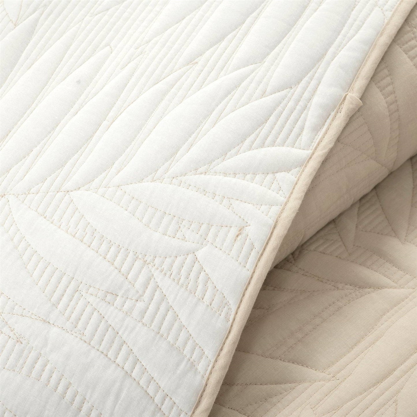 Full/Queen Lightweight Fern Leaf Reversible 3 - PC White Beige Cotton Quilt Set - DicartluzeBedroom > Quilts & BlanketsDicartluzeFull/Queen Lightweight Fern Leaf Reversible 3 - PC White Beige Cotton Quilt Set
