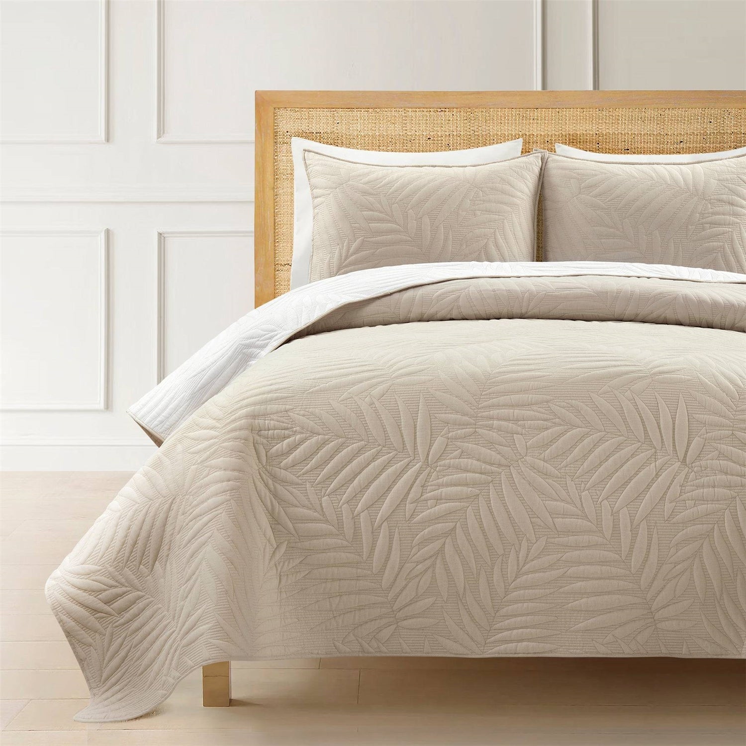 Full/Queen Lightweight Fern Leaf Reversible 3 - PC White Beige Cotton Quilt Set - DicartluzeBedroom > Quilts & BlanketsDicartluzeFull/Queen Lightweight Fern Leaf Reversible 3 - PC White Beige Cotton Quilt Set