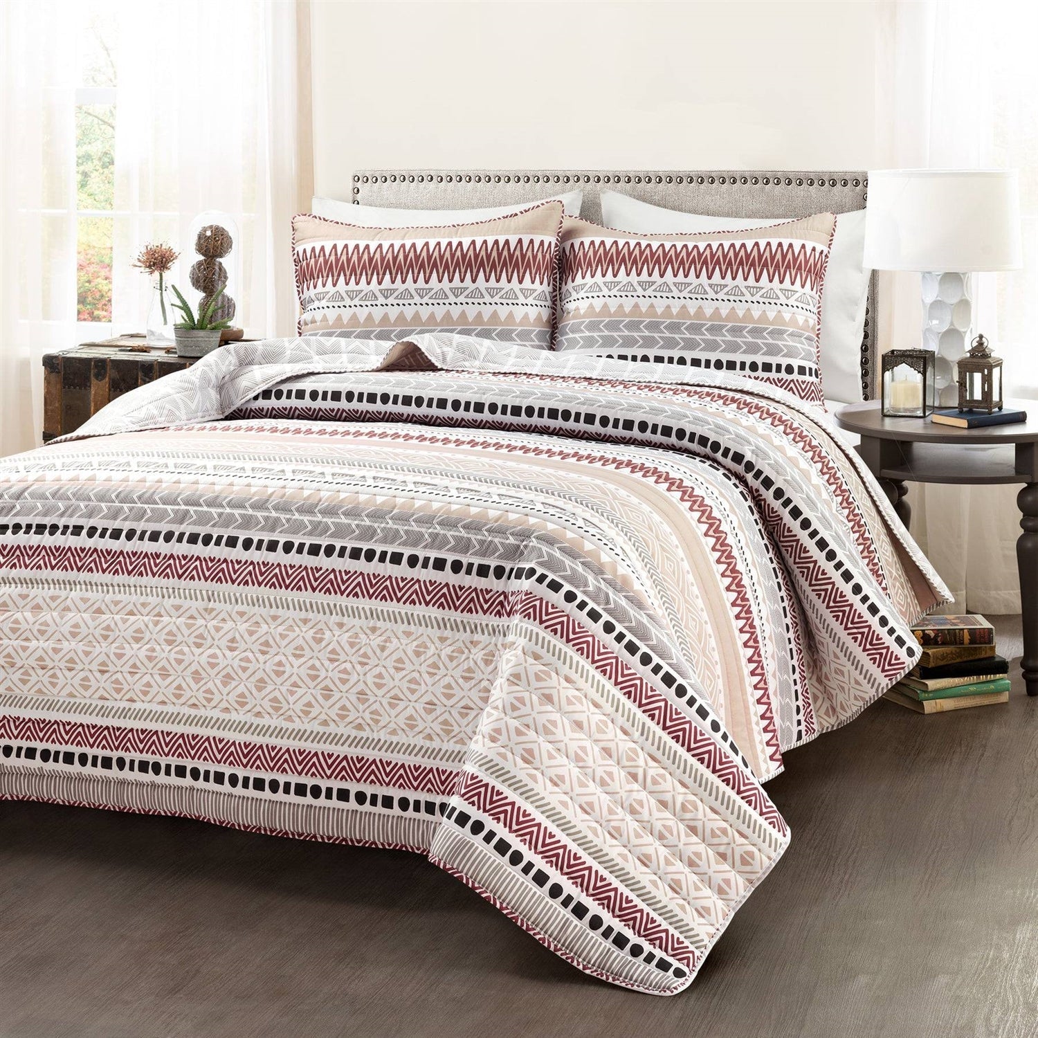 Full/Queen Lightweight Rustic Red Chevron Stripe Reversible 3 Piece Quilt Set - DicartluzeBedroom > Quilts & BlanketsDicartluzeFull/Queen Lightweight Rustic Red Chevron Stripe Reversible 3 Piece Quilt Set