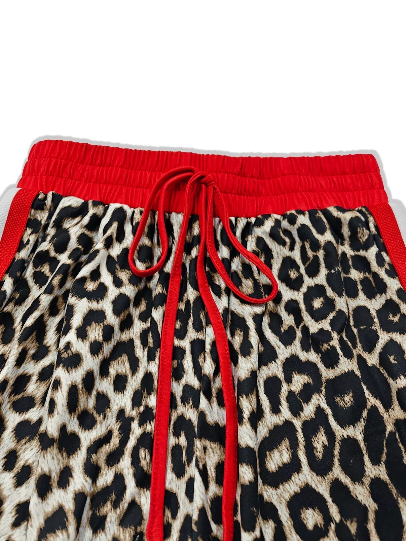 Leopard Round Neck Top and Pants Two - Piece Set - DicartluzeDicartluze5125b1cd - 517f - 4101 - b0e8 - f8898e4acb0e - Max - Origin