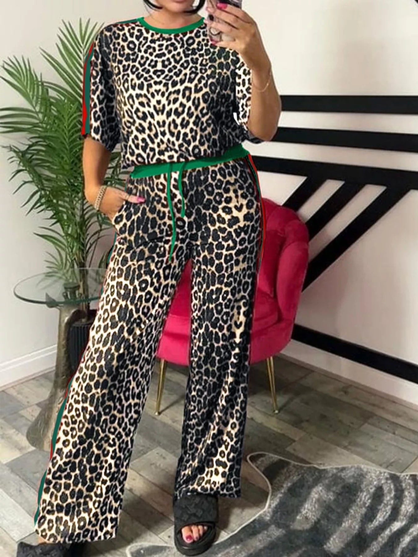 Leopard Round Neck Top and Pants Two - Piece Set - DicartluzeDicartluzefcf54b69 - e5be - 44f9 - 8672 - e91f1f1c472c - Max - Origin